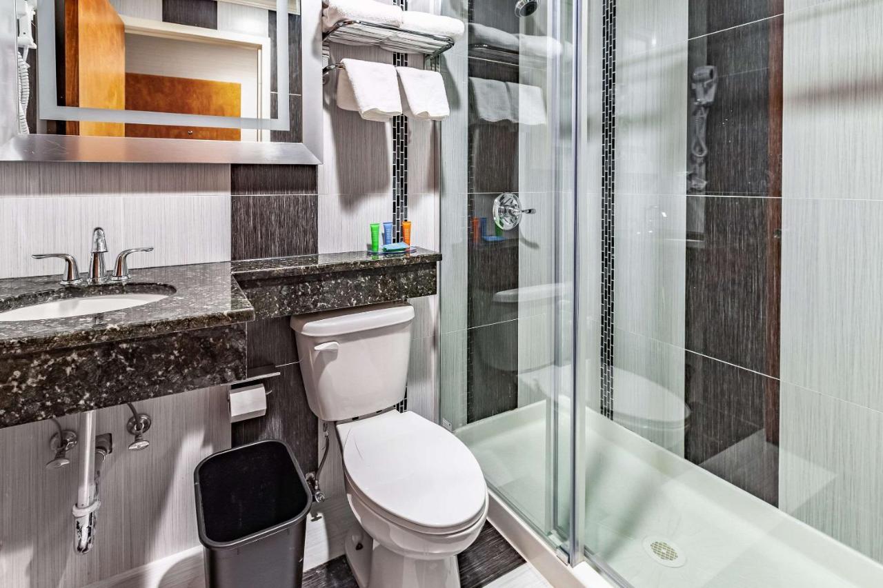 Umbrella Hotel Brooklyn New York City Exterior photo