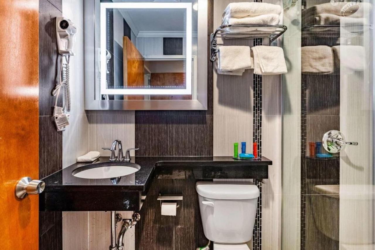 Umbrella Hotel Brooklyn New York City Exterior photo